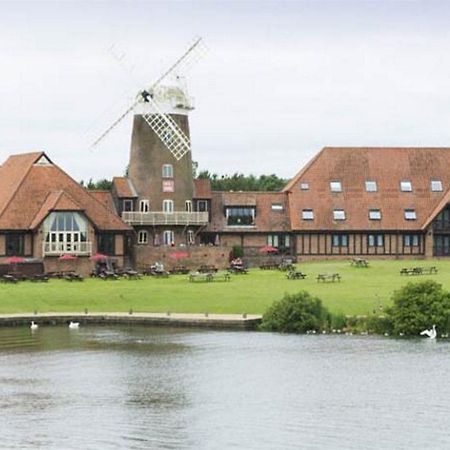 Premier Inn Milton Keynes South Zewnętrze zdjęcie