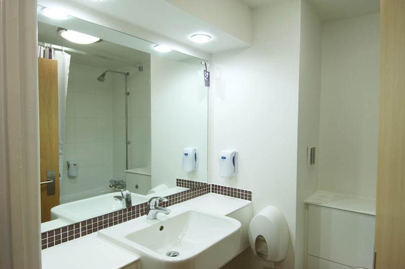 Premier Inn Milton Keynes South Zewnętrze zdjęcie